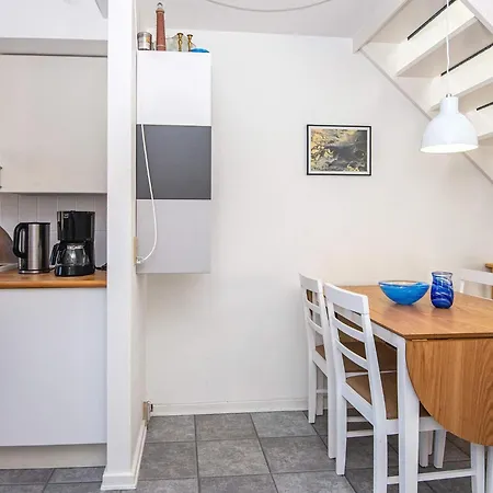 6 Person In Romo Appartement